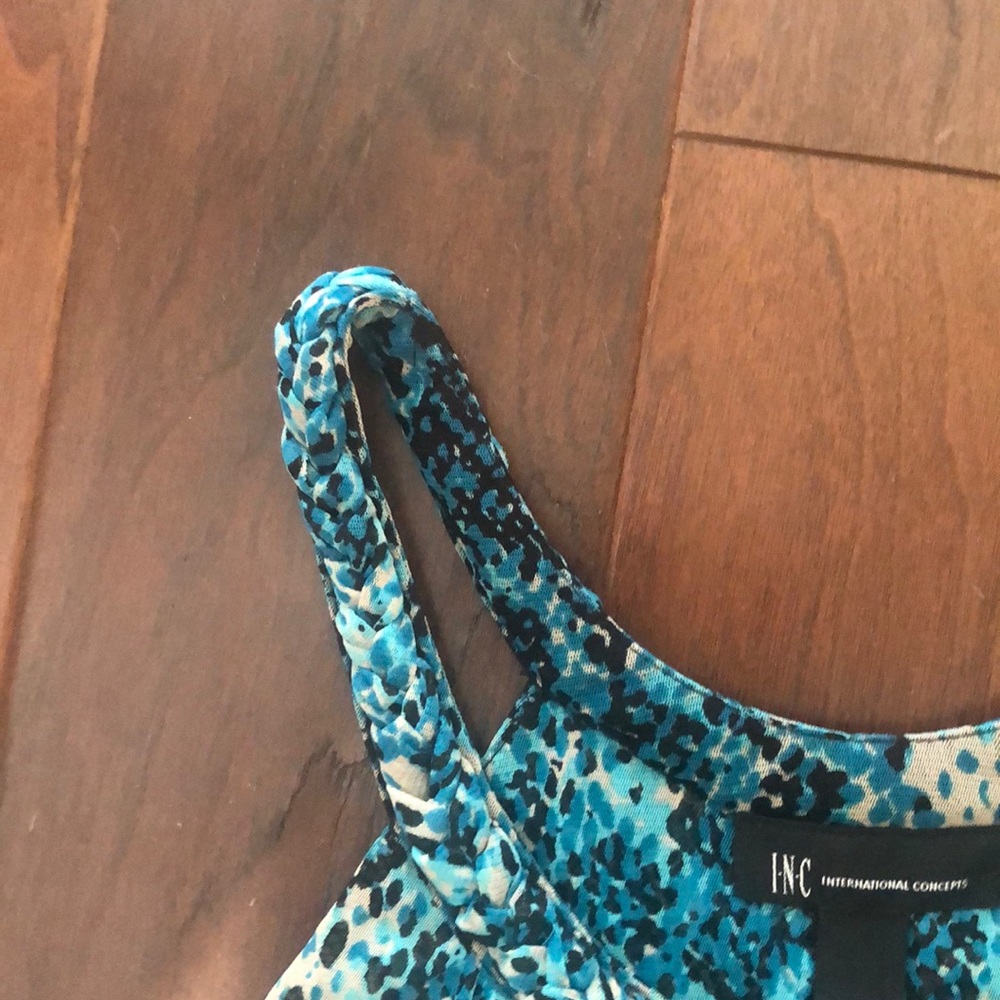 Top - Picture 2 of 6